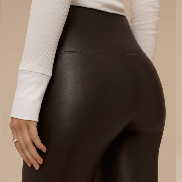 Aritzia Wilfred Free Daria Pant Vegan Leather Leggings - Picture 3 of 16